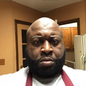 Meet your Posher, Avery